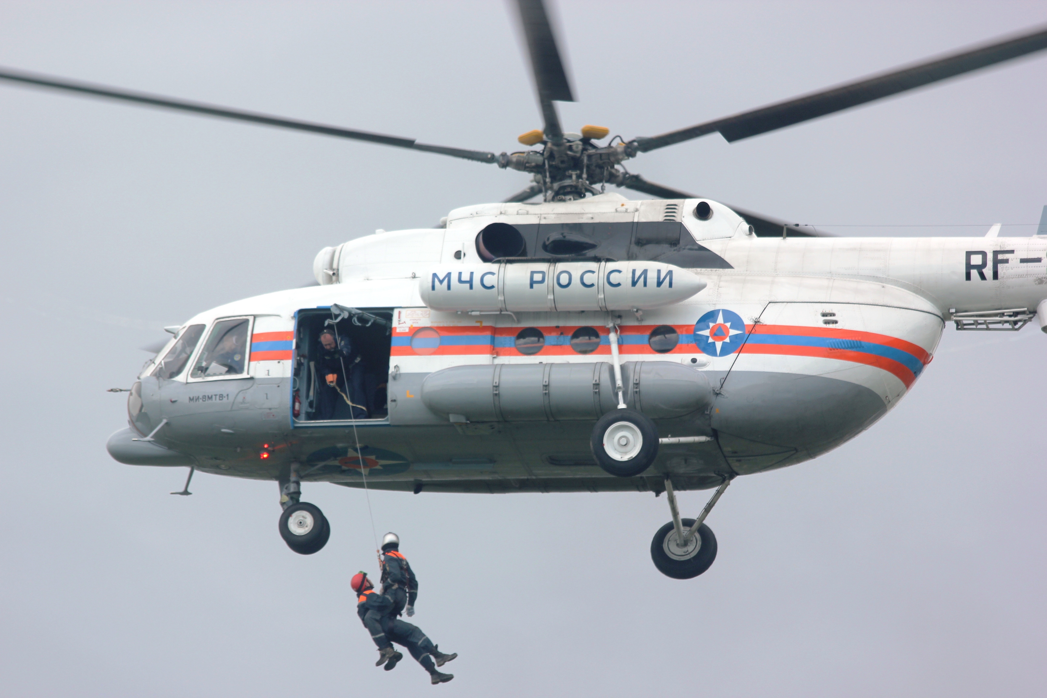 День защиты людей продолжается. Интерсвязь открывает выставку, посвященную героическим профессиям