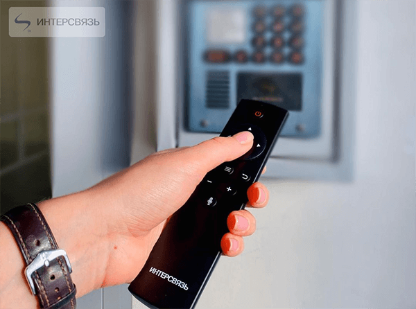 Разработчики научили пульт от телевизора быть гостеприимным