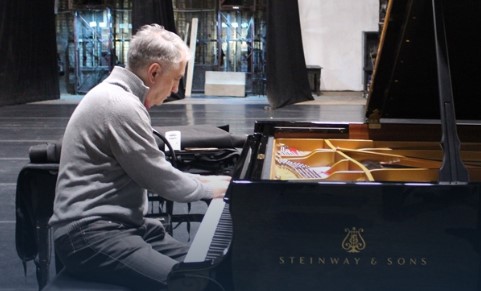В Челябинске появился уникальный рояль с особенным «голосом»